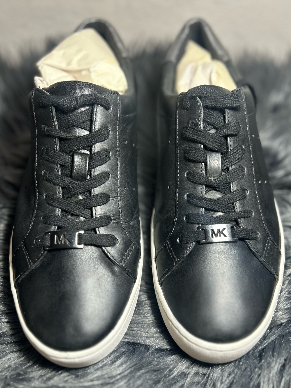 Michael Kors MK City Women's Black Leather Athletic Sneaker Size 9.5M